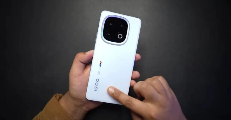 iQOO 15 Mini