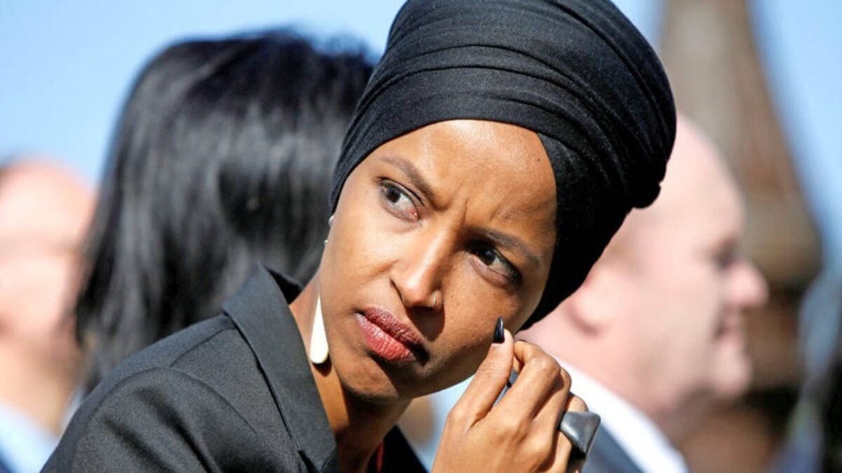 ट्रंप vs इल्हान उमर