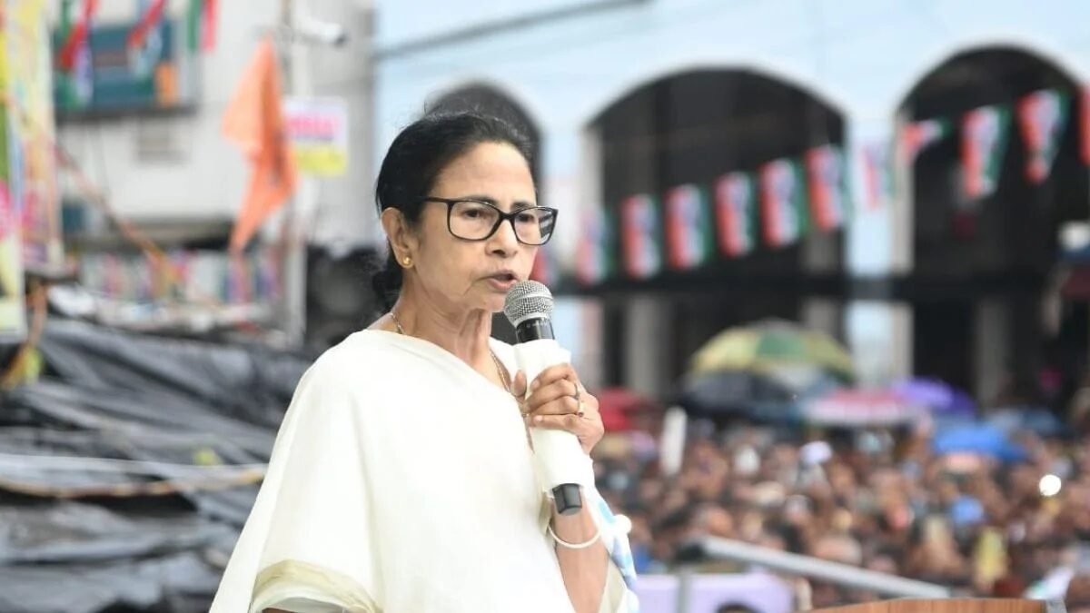 ममता बनर्जी चेतावनी