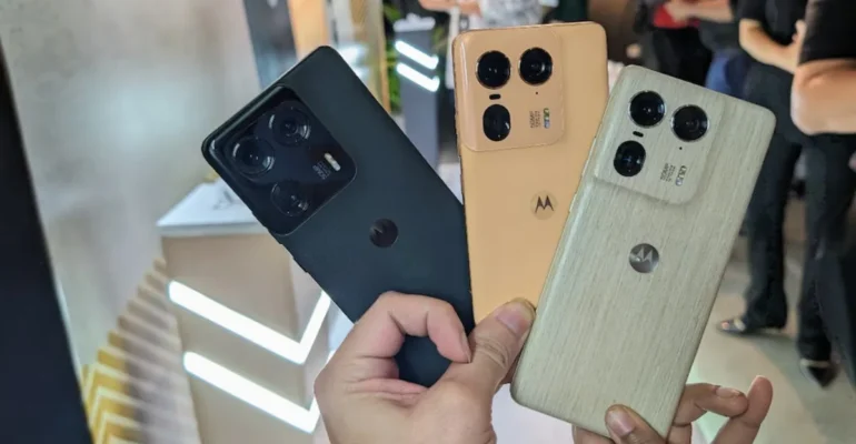 Motorola 512GB फोन