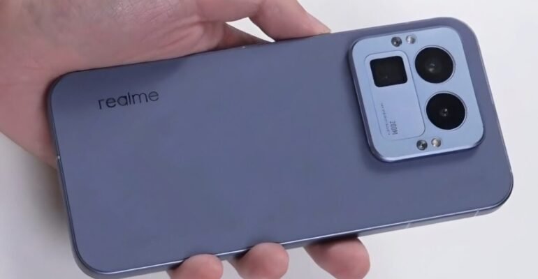 रियलमी GT 8 Pro