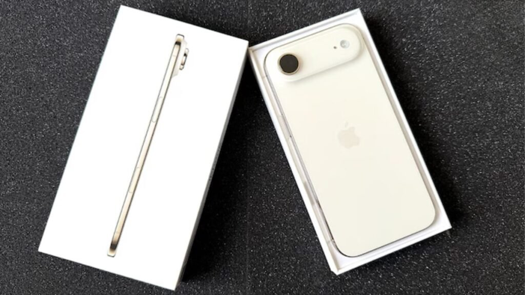 आईफ़ोन एयर