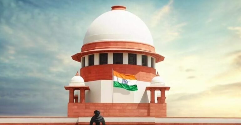 SIR 2.0 मामला: SIR 2.0 का मामला पहुंचा सुप्रीम कोर्ट, TMC और DMK की याचिकाओं पर चुनाव आयोग को देना होगा जवाब