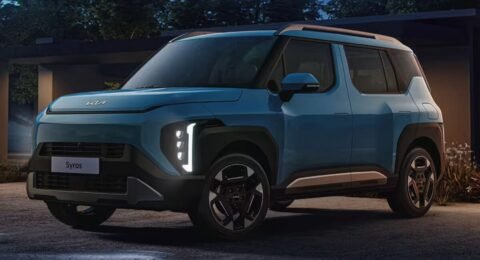 Kia Syros इलेक्ट्रिक SUV: चार्ज होते दिखी Kia Syros इलेक्ट्रिक SUV, भारत में साल 2026 में हो सकती है लॉन्च