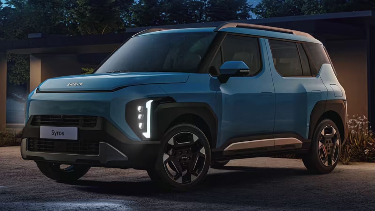 Kia Syros इलेक्ट्रिक SUV: चार्ज होते दिखी Kia Syros इलेक्ट्रिक SUV, भारत में साल 2026 में हो सकती है लॉन्च