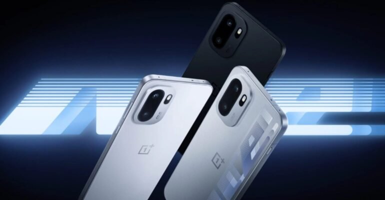 OnePlus 15R: इसमें 165Hz OLED डिस्प्ले और Snapdragon 8 Gen 5 चिपसेट मिलेगा फोन की बैटरी 7,800mAh