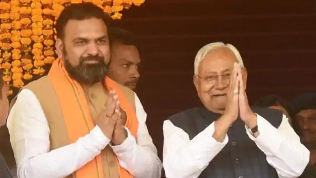 नीतीश कुमार राजनीतिक कब्जा