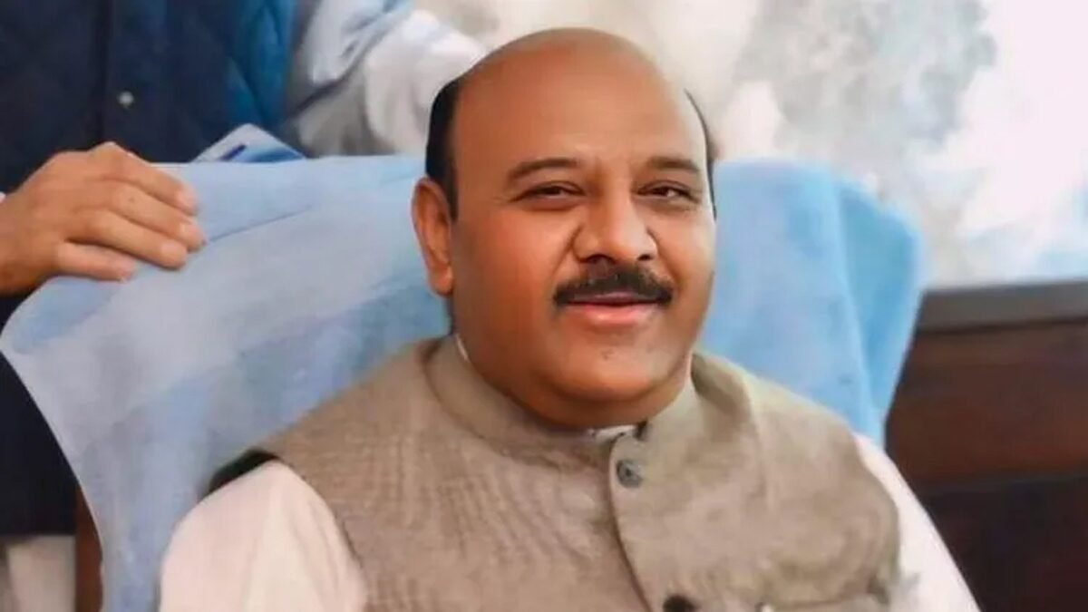 अरफाज डेंग घर तोड़ा