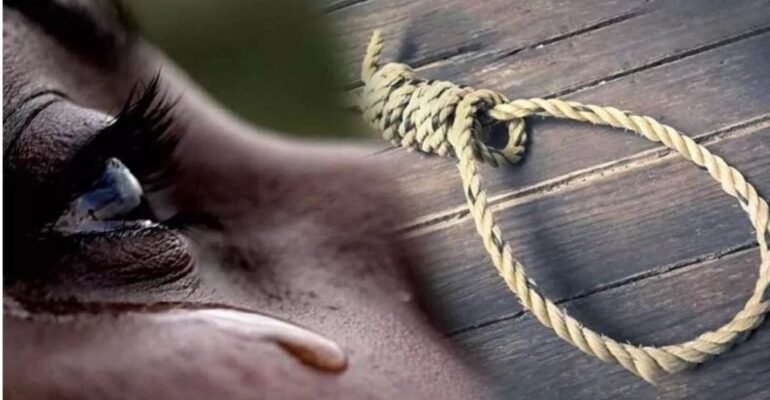 अलीगढ़ महिला सिपाही आत्महत्या