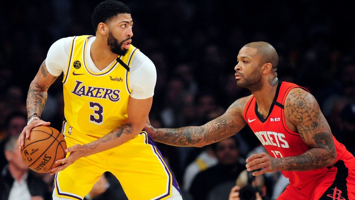 ब्रैडली बियल आउट