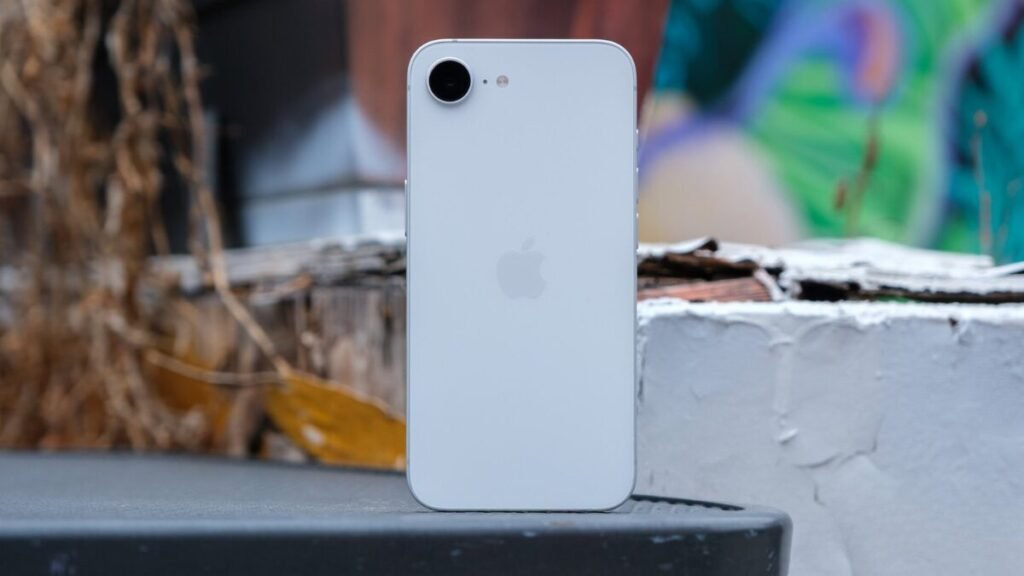 iPhone 16e Price Drop