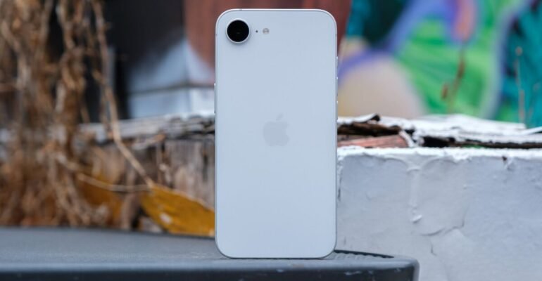 iPhone 16e Price Drop