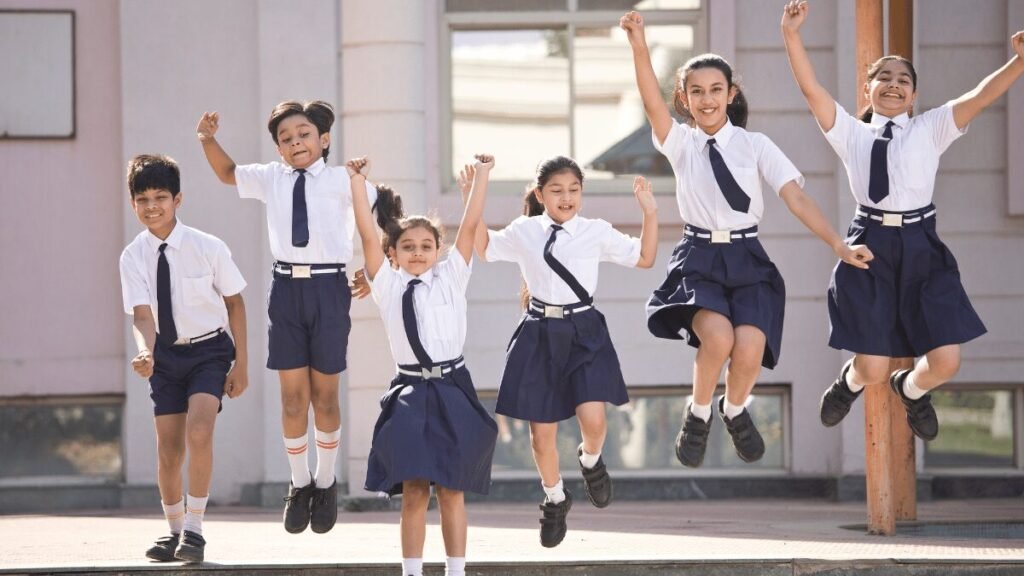 स्कूल असेंबली न्यूज हेडलाइंस