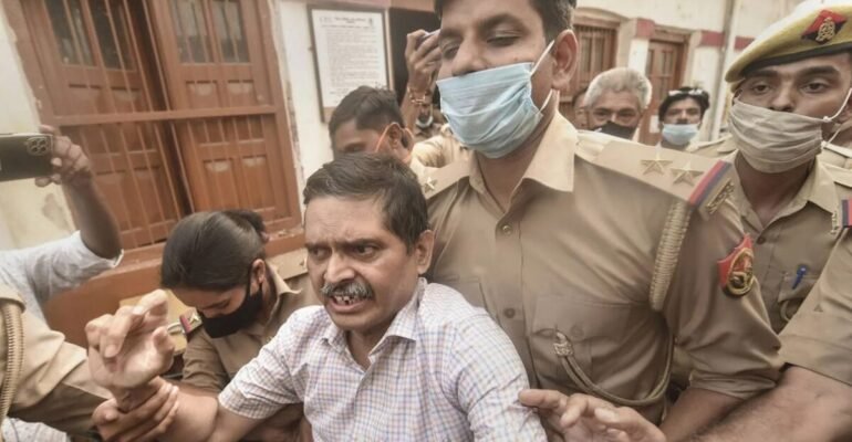 IPS Amitabh Thakur: आत्महत्या के आरोप से जेल की सलाखें और फिर वापसी अमिताभ ठाकुर की अनसुनी दास्तान