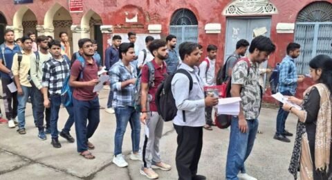 TNPSC: एक परीक्षा – पूरी जिंदगी सेट TNPSC 2025-26 मदुरै का लड़का DSP, चेन्नई का लड़का कलेक्टर और तुम्हारा नंबर कब आएगा?