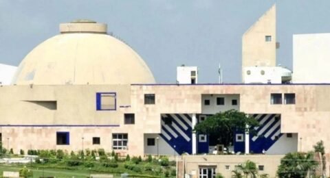MP Assembly Session: फसल मुआवजे को लेकर विधानसभा में विपक्ष का हंगामा, सीएम बोले- रोने-धोने से कुछ नहीं होगा, सुनने की आदत डालें
