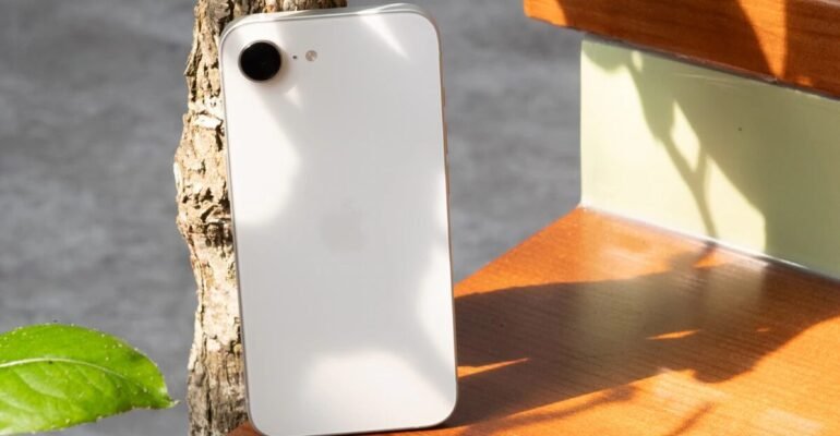 Apple iPhone 17e