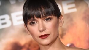 निना डोब्रेव