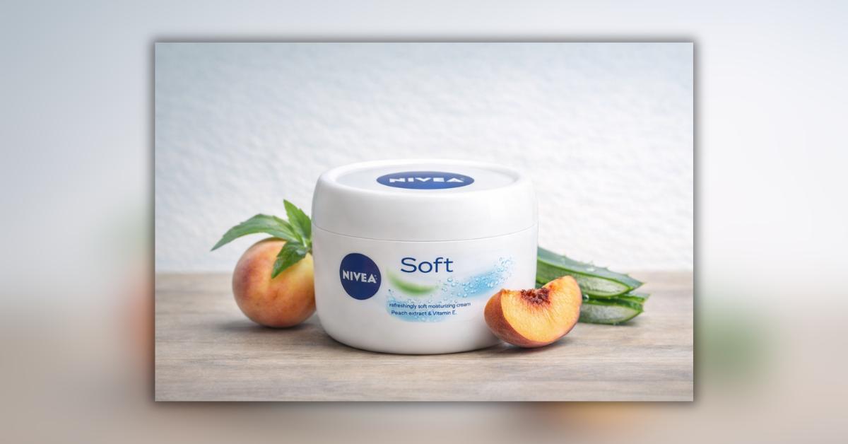 Nivea Soft Cream lightweight daily use moisturizer for soft skin