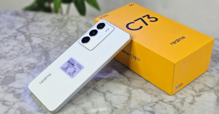 Realme C73