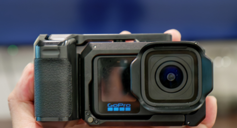 GoPro Mission 1 Features कैमरा एडवेंचर वीडियो रिकॉर्ड करते हुए