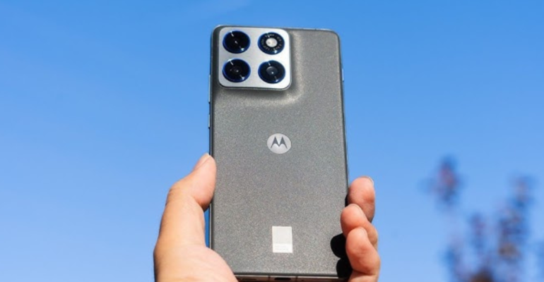 Motorola Edge 70 Pro स्मार्टफोन Sony कैमरा और 144Hz डिस्प्ले के साथ
