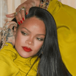 रिहाना का मुंबई लुक Manish Malhotra हाथफूल और Sabyasachi ज्वेलरी के साथ