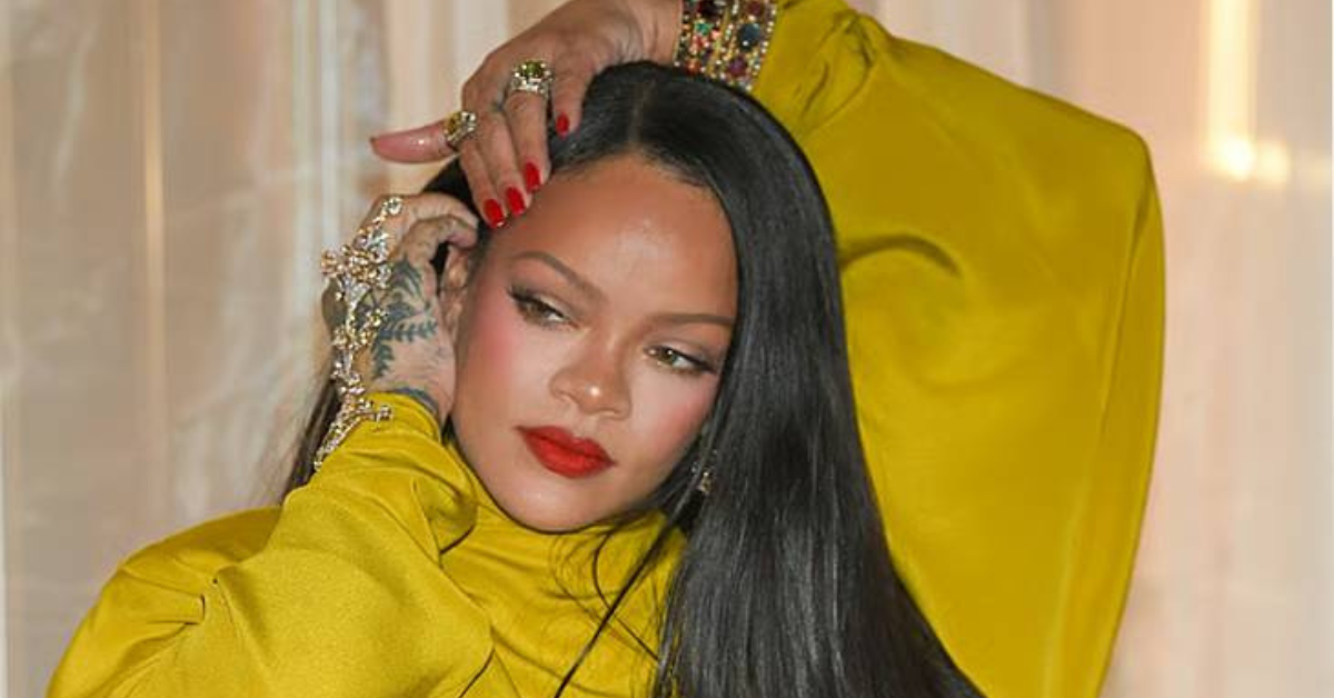 रिहाना का मुंबई लुक Manish Malhotra हाथफूल और Sabyasachi ज्वेलरी के साथ