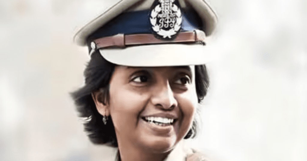 कौन हैं IPS दमयंती सेन जानकारी और करियर से जुड़ी तस्वीर