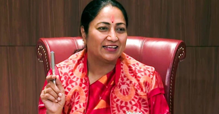 CM रेखा गुप्ता के बड़े ऐलान से जुड़ी तस्वीर