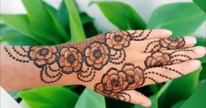 गुलाब मेहंदी डिज़ाइन