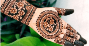 सरल मेहंदी डिज़ाइन के सुंदर और आसान पैटर्न